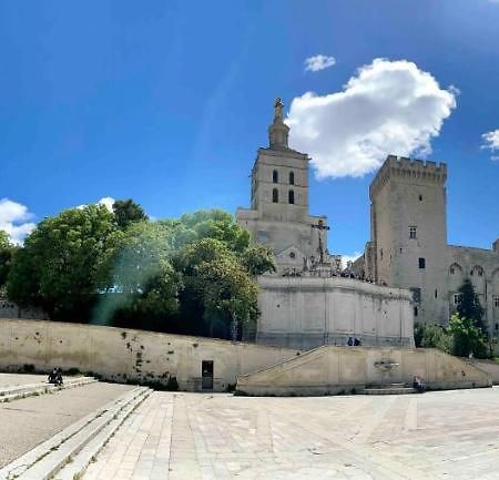 Appartement Aux Pieds Du Palais Des Papes. Awinion Zewnętrze zdjęcie